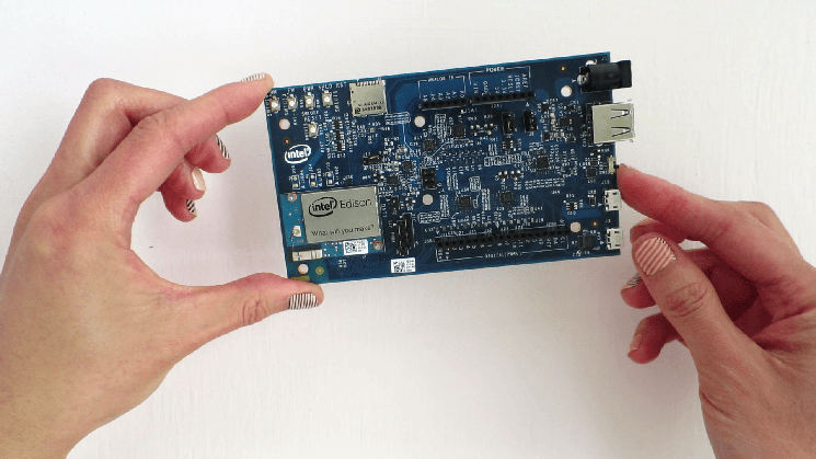 Intel® Edison compute module installed